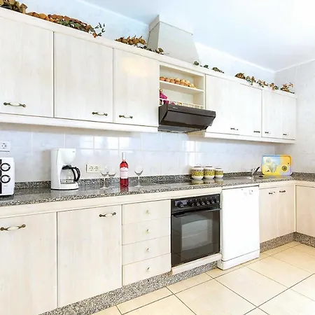 Puerto Del Carmen Sleeps 6 Wifi T707636 * Puerto del Carmen (Lanzarote)