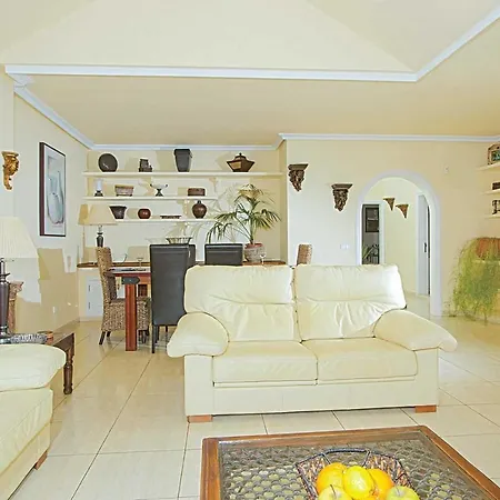 Puerto Del Carmen Sleeps 6 Wifi T707636